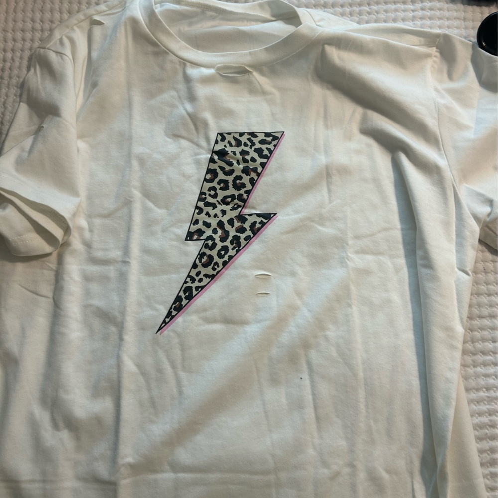 Women’s tee shirt